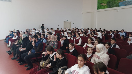 Спектакль "Современные дела" для зрителей с. п. Плиево 3