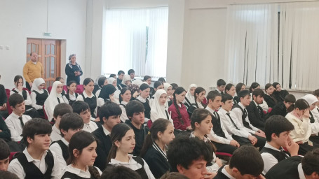 В СОШ №1 с. Эберг-юрт (ст. Троицкая) прошло мероприятие антитеррористической направленности 1