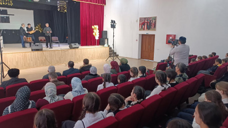 В ДК с. Алкун провели мероприятие , приуроченное ко Дню Артиста и 150-летию СТД РФ 0