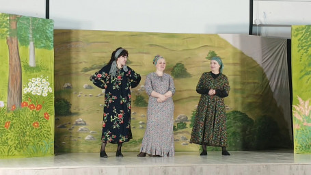 Спектакль "Современные дела" в школе № 4 г. Сунжа 1