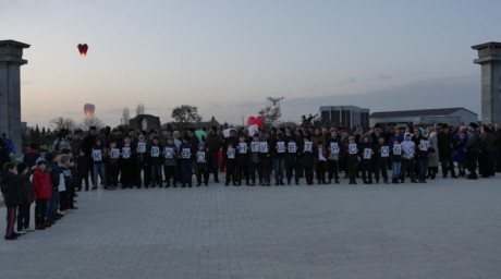 Коллектив студии театра и кино «БАРТ» в эти траурные дни скорбит вместе с жителями Кемерово 0