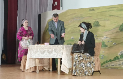Встреча с героями спектакля "Современные дела" в СОШ №5 г. Малгобек 1