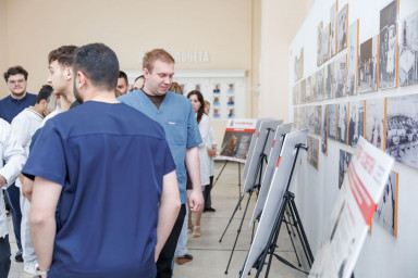 НЦИП. В Новосибирской областной больнице открылась выставка, посвящённая подвигу врачей в годы ВОВ 2 НЦИП. В Новосибирской областной больнице открылась выставка, посвящённая подвигу врачей в годы ВОВ 2